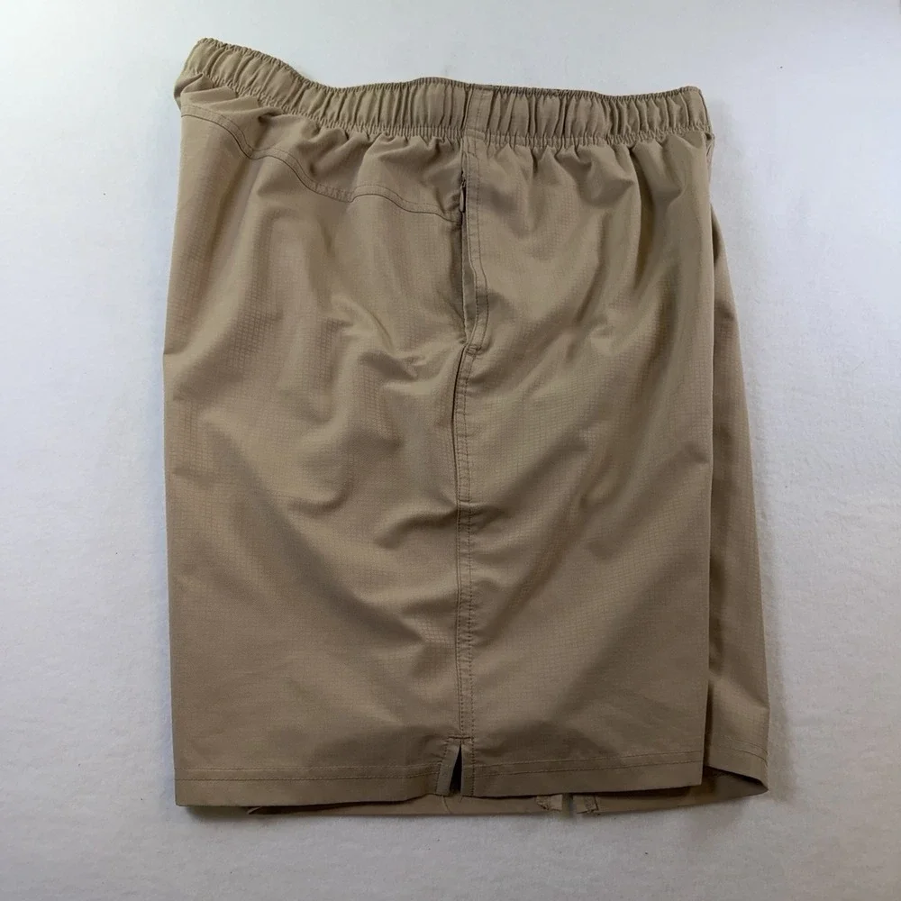 Champion‎ Men's Sport Shorts. Cool Fabric! Drawstring and elastic. Large Nice!